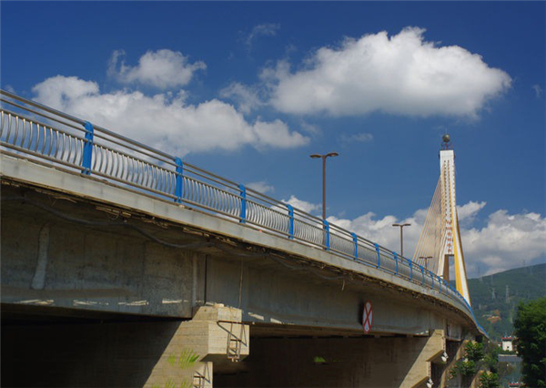 可克达拉304不锈钢桥梁护栏：安全、耐用与美观的完美结合